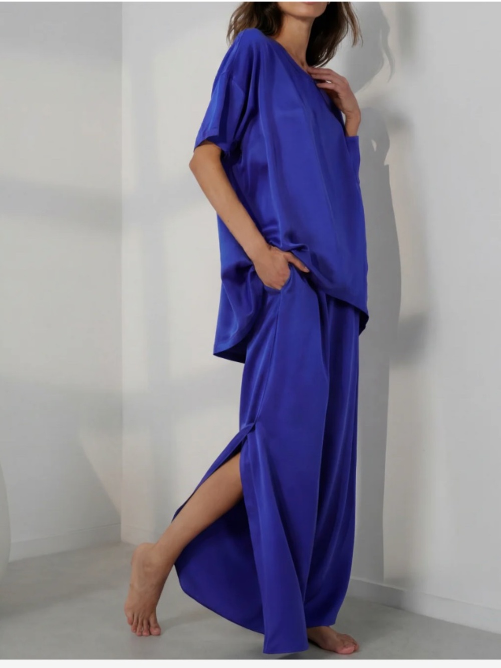 LUNYA BNWT Washable Silk Tee Pant Set in Cobalt Dream Size XL - Picture 2 of 7